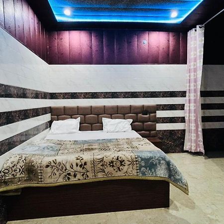 G&G Palace Vrindavan Luaran gambar