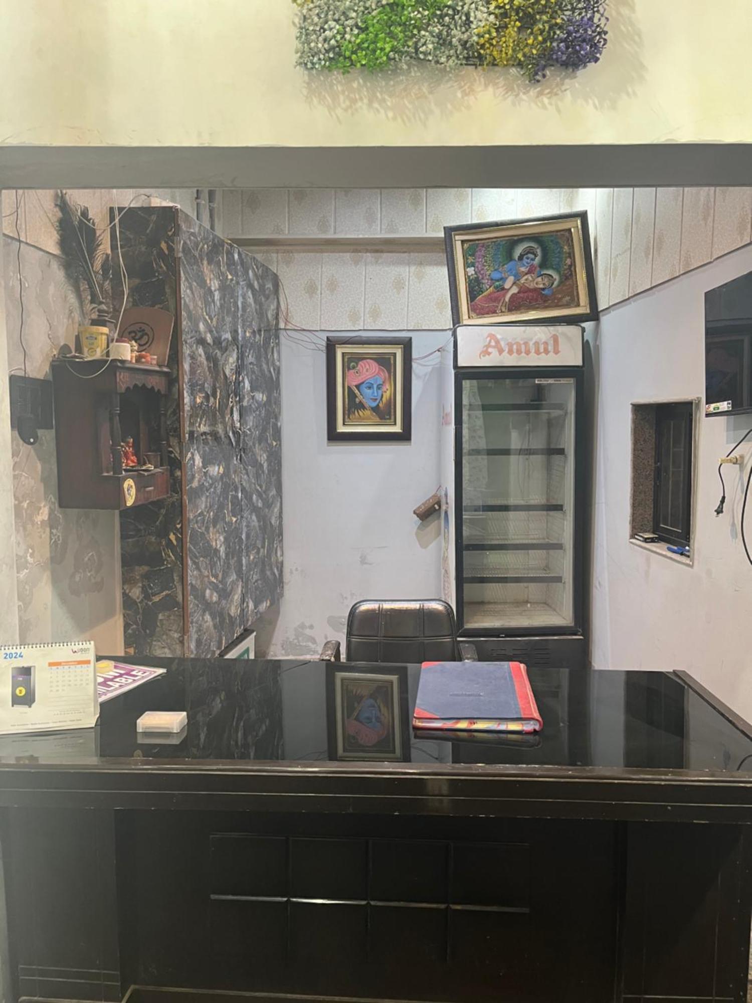 G&G Palace Vrindavan Luaran gambar